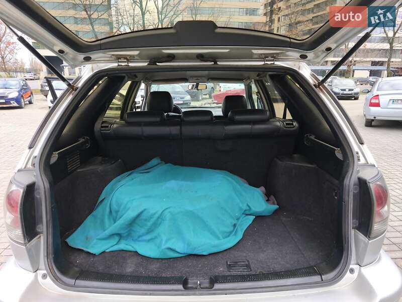 Внедорожник / Кроссовер Lexus RX 2002 в Днепре