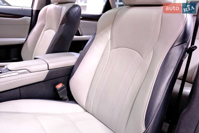 Внедорожник / Кроссовер Lexus RX 2017 в Одессе