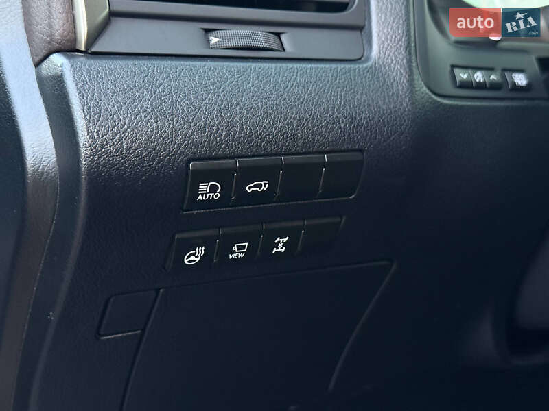 Позашляховик / Кросовер Lexus RX 2017 в Києві