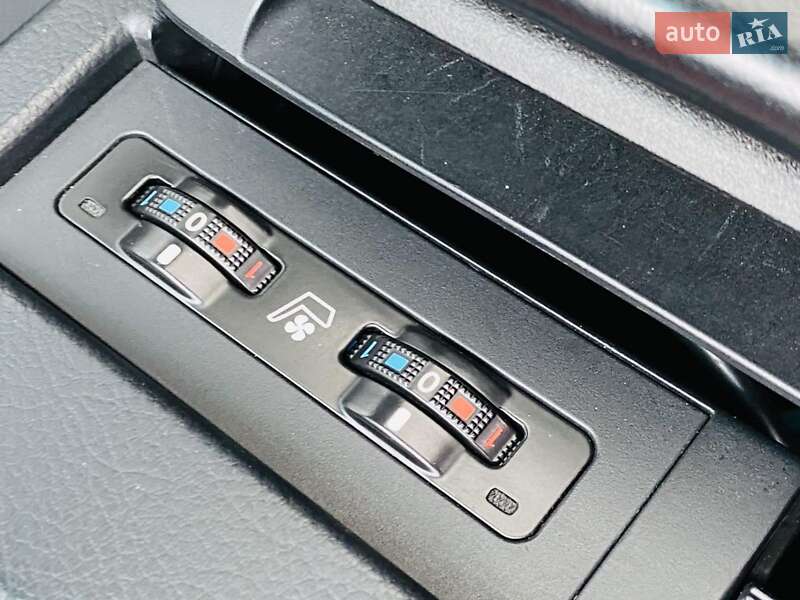 Внедорожник / Кроссовер Lexus RX 2010 в Харькове