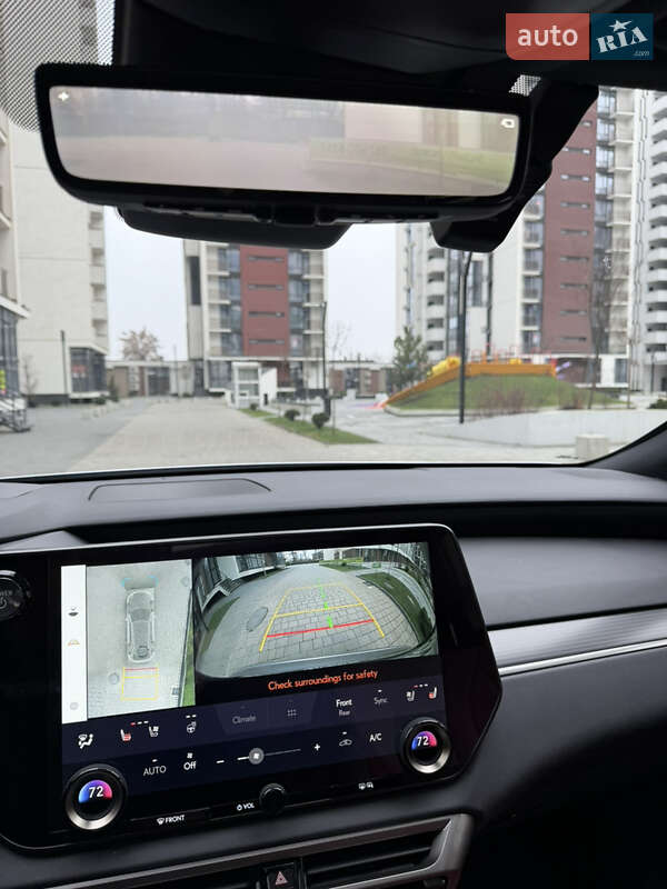 Внедорожник / Кроссовер Lexus RX 2023 в Ивано-Франковске