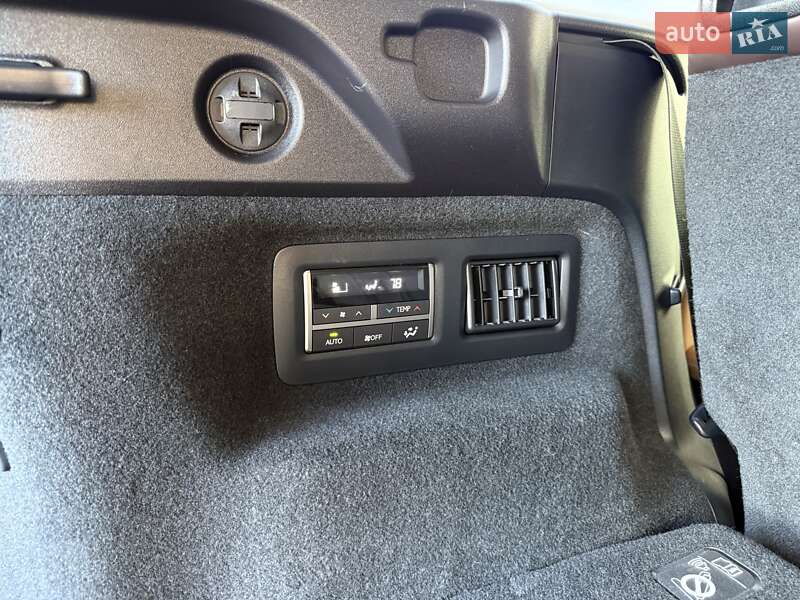 Внедорожник / Кроссовер Lexus RX 2018 в Киеве