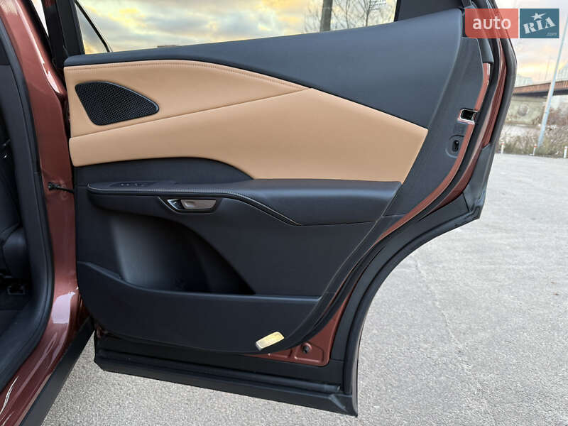 Внедорожник / Кроссовер Lexus RX 2023 в Киеве