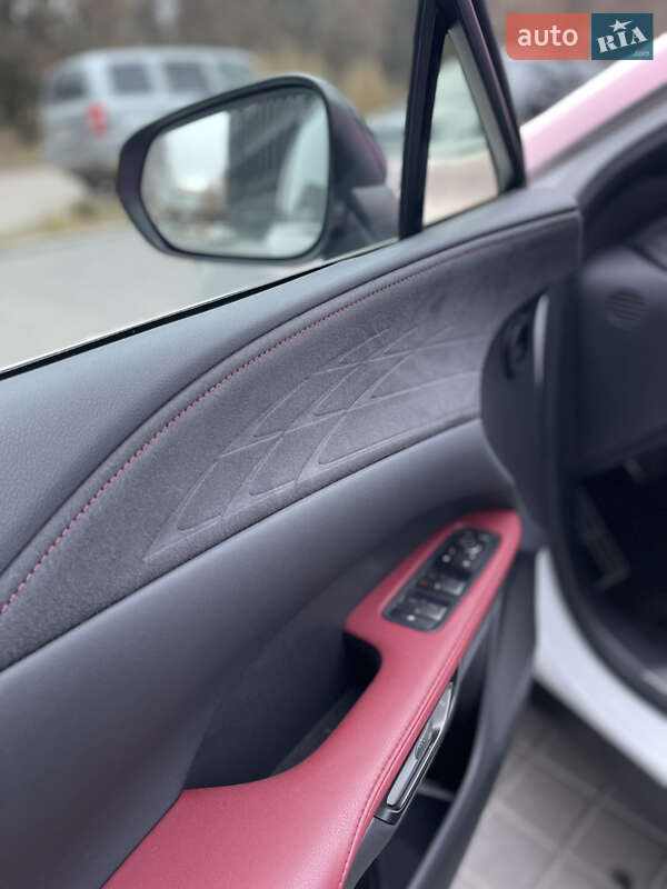 Позашляховик / Кросовер Lexus RX 2022 в Львові