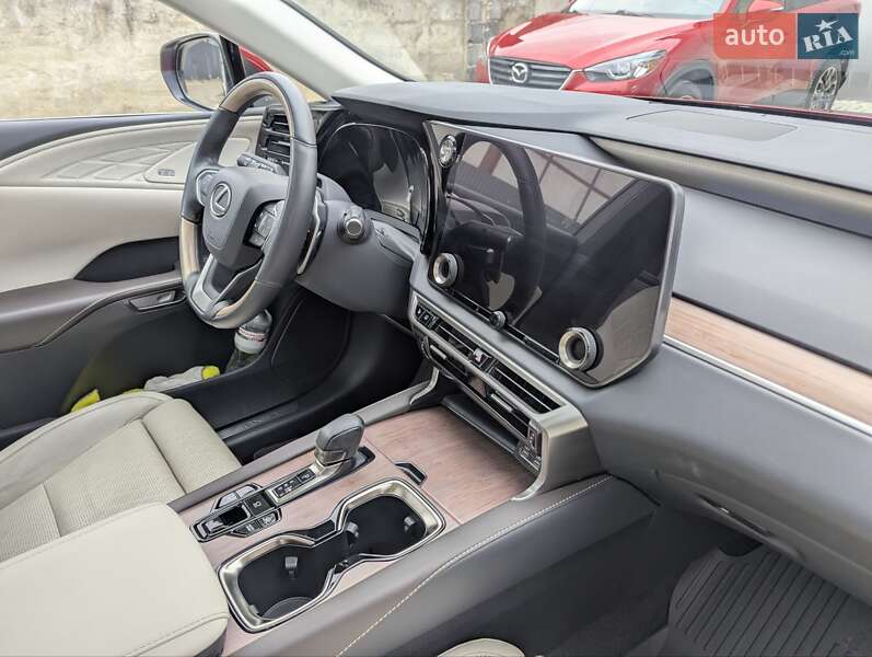 Позашляховик / Кросовер Lexus RX 2023 в Києві
