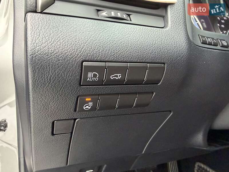 Внедорожник / Кроссовер Lexus RX 2022 в Киеве