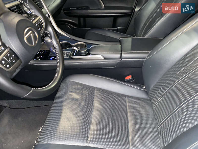 Внедорожник / Кроссовер Lexus RX 2018 в Киеве