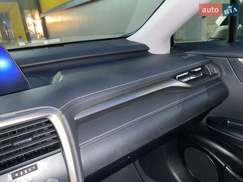 Внедорожник / Кроссовер Lexus RX 2018 в Киеве