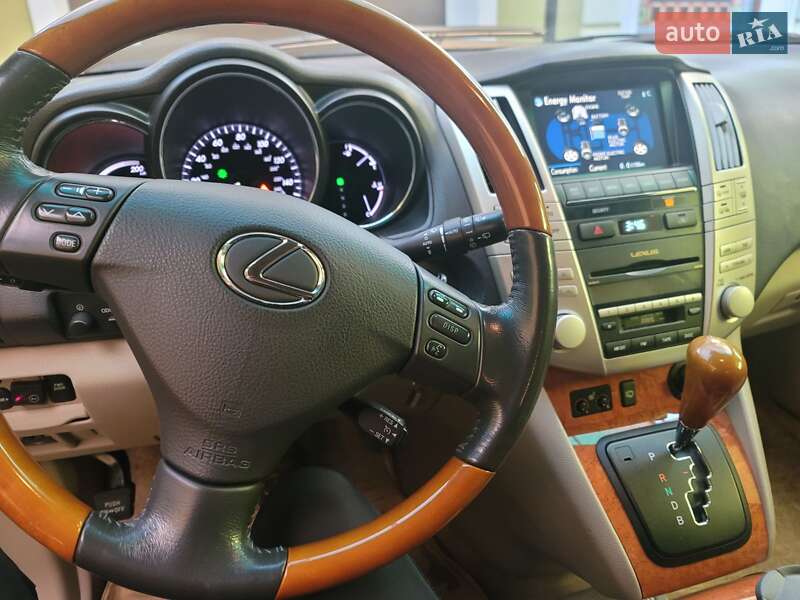 Позашляховик / Кросовер Lexus RX 2008 в Чернівцях