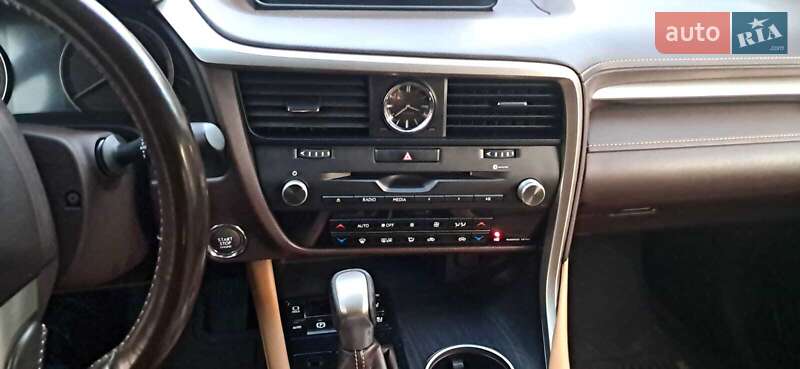 Позашляховик / Кросовер Lexus RX 2017 в Києві