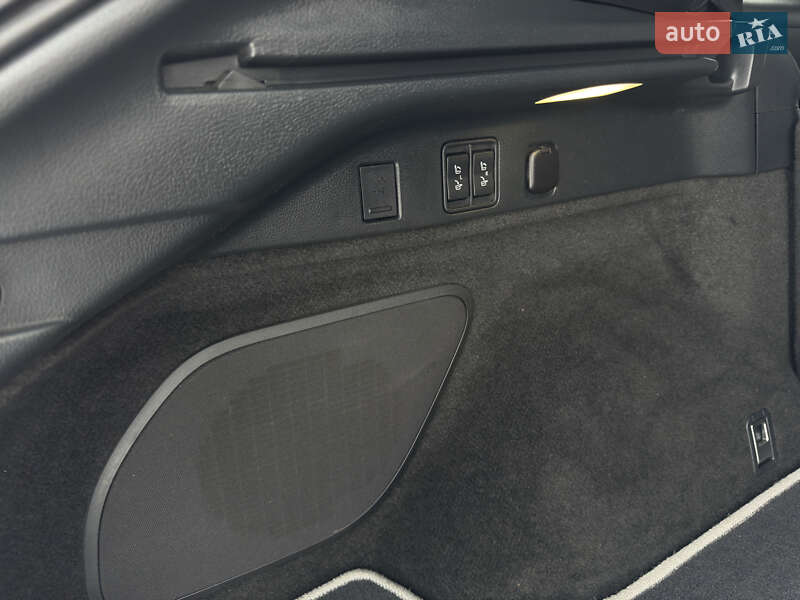 Внедорожник / Кроссовер Lexus RX 2022 в Бучаче