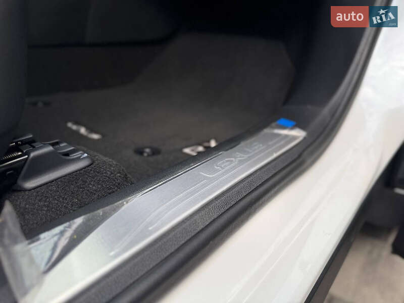 Внедорожник / Кроссовер Lexus RX 2024 в Киеве