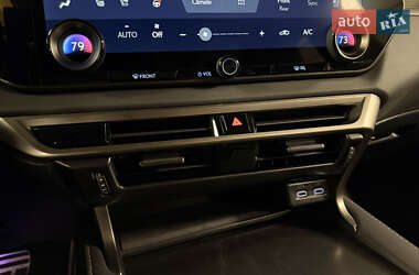 Внедорожник / Кроссовер Lexus RX 2023 в Киеве
