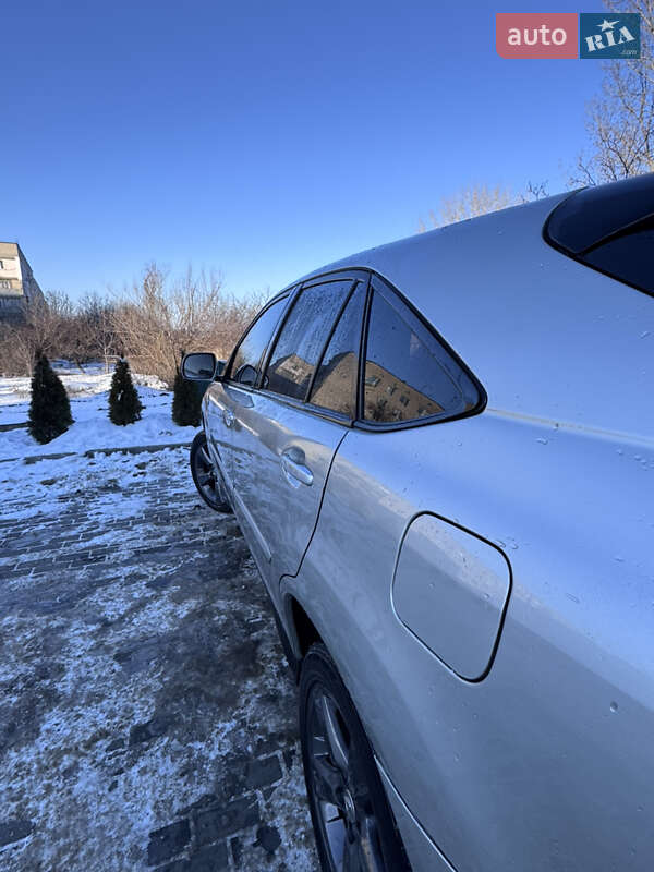 Внедорожник / Кроссовер Lexus RX 2004 в Подольске