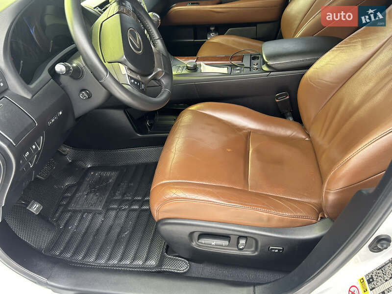 Внедорожник / Кроссовер Lexus RX 2014 в Коломые фото 21 Внедорожник / Кроссовер Lexus RX 2014 в Коломые