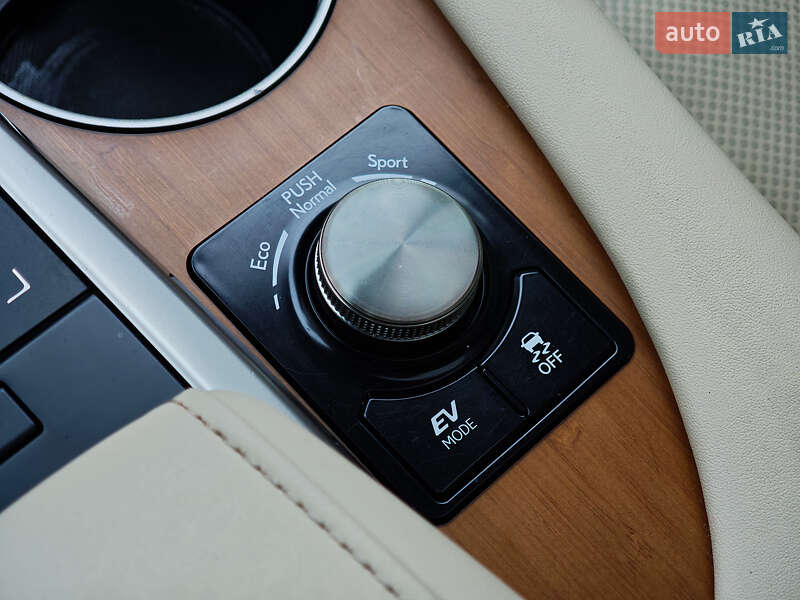 Позашляховик / Кросовер Lexus RX 2020 в Харкові