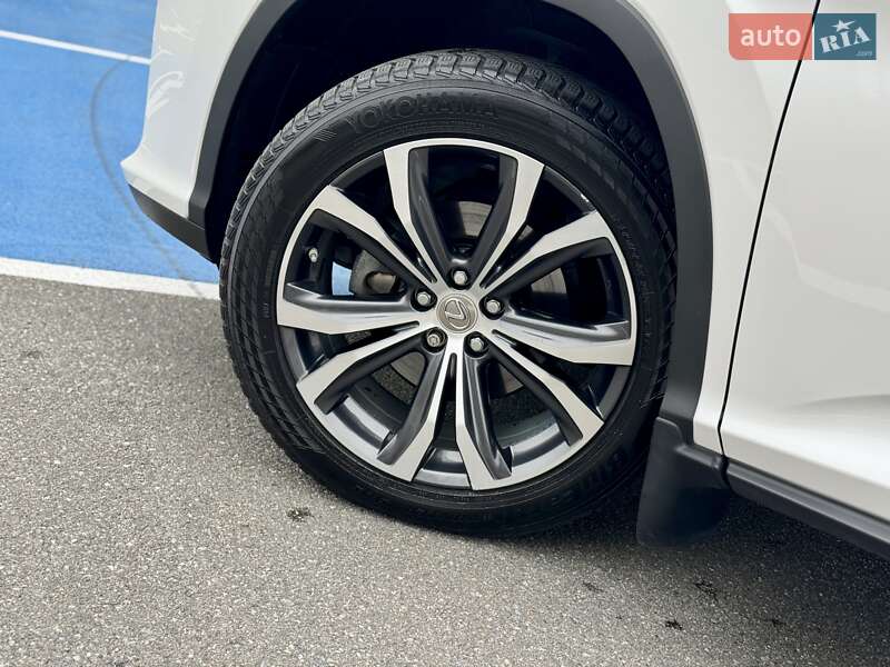 Позашляховик / Кросовер Lexus RX 2016 в Києві