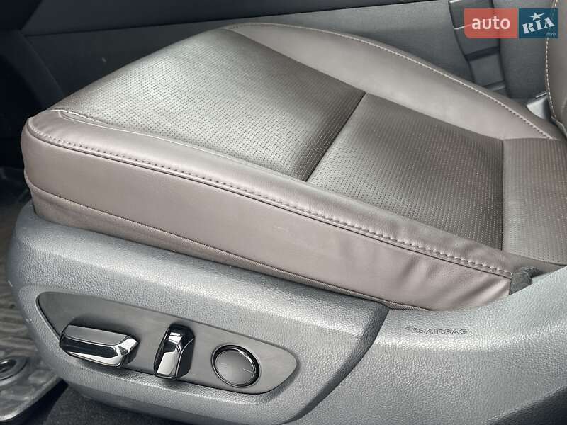 Позашляховик / Кросовер Lexus RX 2023 в Києві