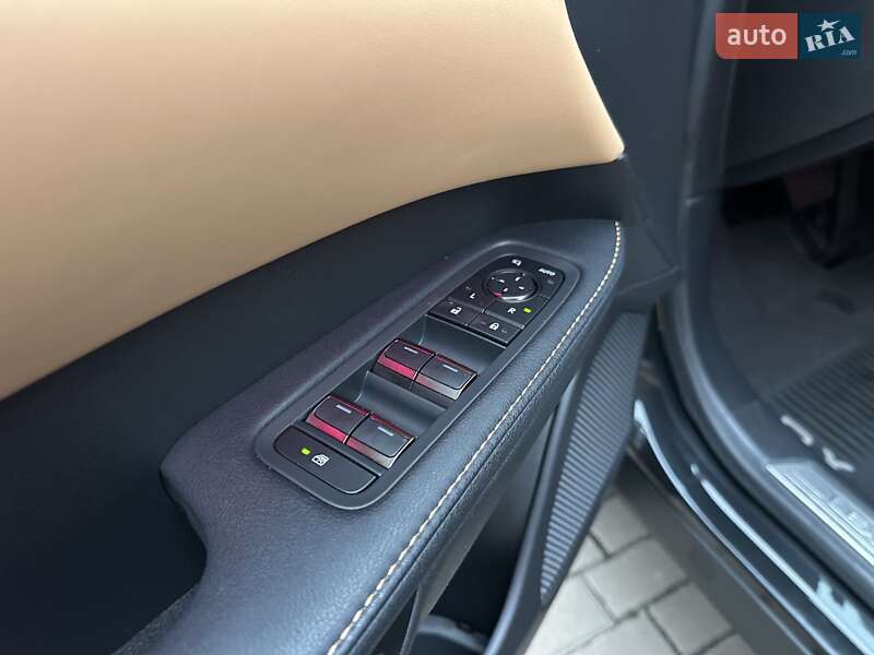 Внедорожник / Кроссовер Lexus RX 2023 в Киеве