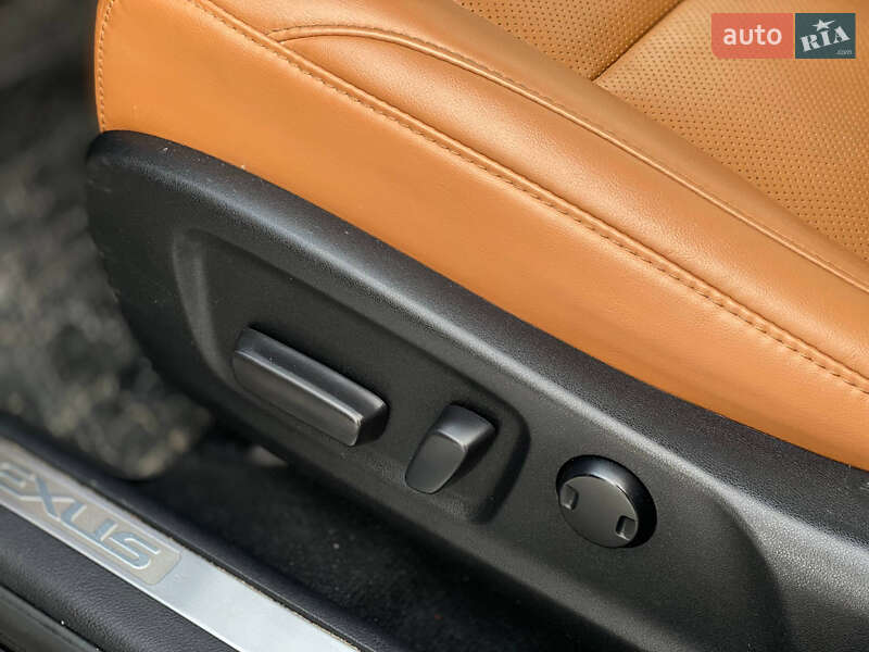 Позашляховик / Кросовер Lexus RX 2021 в Львові