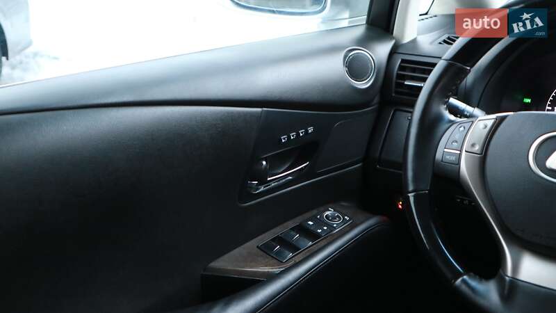 Внедорожник / Кроссовер Lexus RX 2015 в Киеве фото 15 Внедорожник / Кроссовер Lexus RX 2015 в Киеве