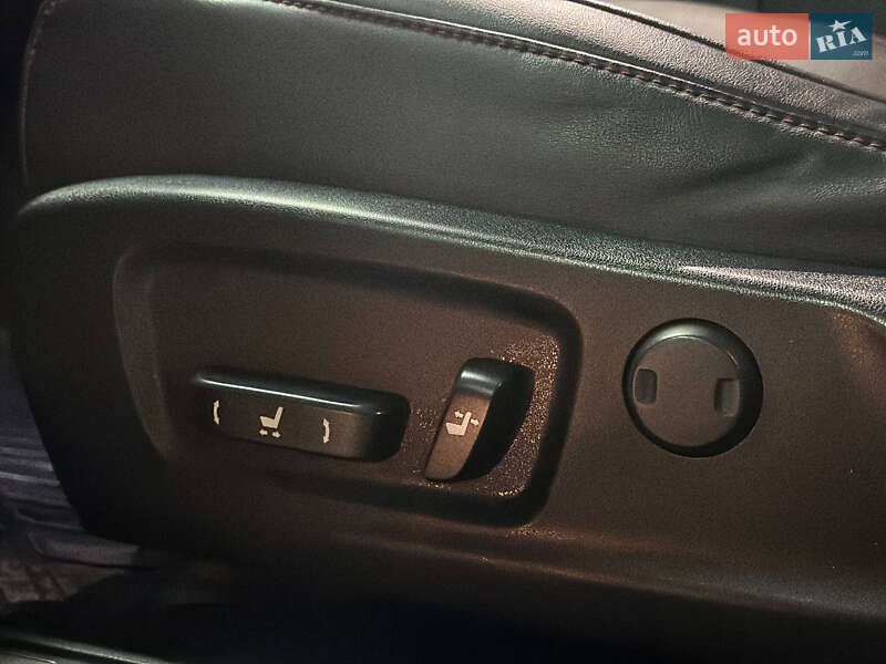 Позашляховик / Кросовер Lexus RX 2016 в Дніпрі фото 19 Позашляховик / Кросовер Lexus RX 2016 в Дніпрі