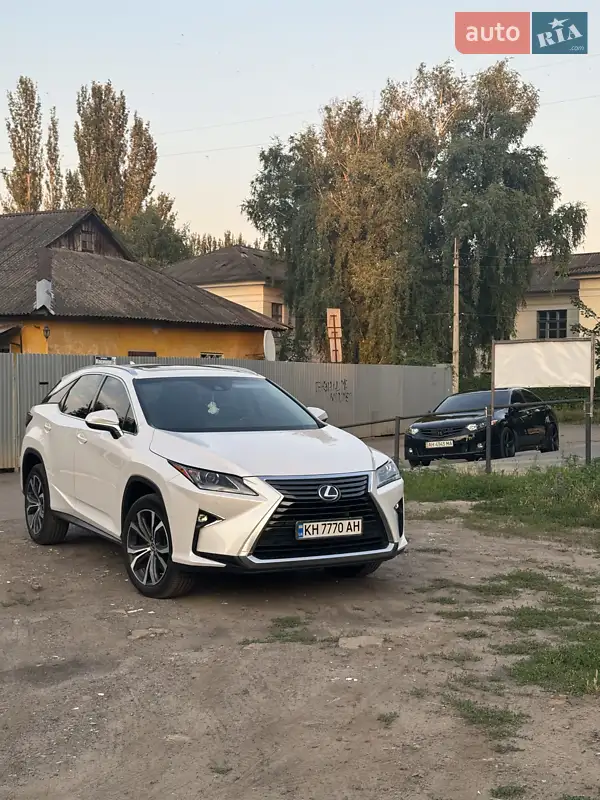 Lexus RX 2019
