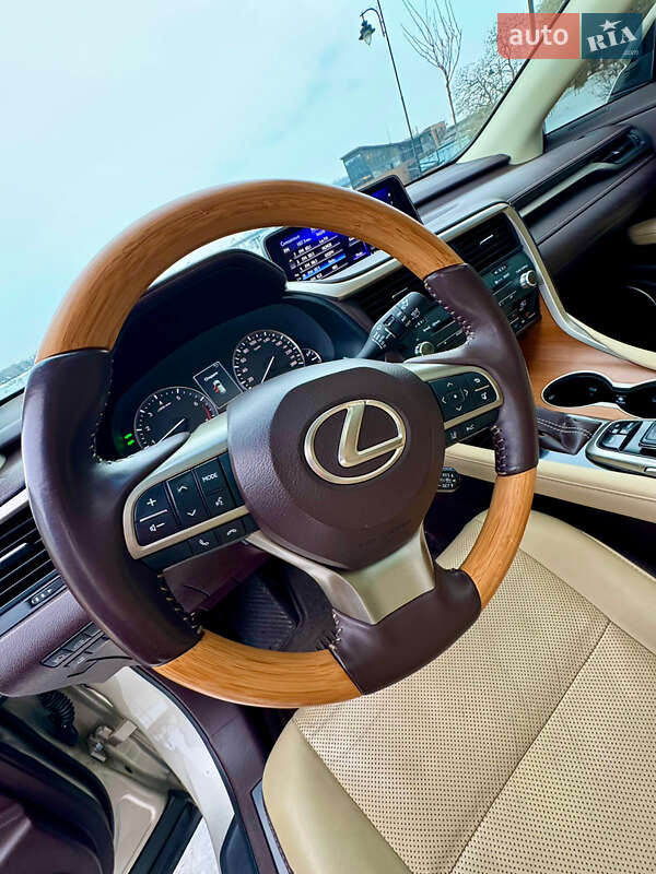 Внедорожник / Кроссовер Lexus RX 2016 в Киеве фото 15 Внедорожник / Кроссовер Lexus RX 2016 в Киеве