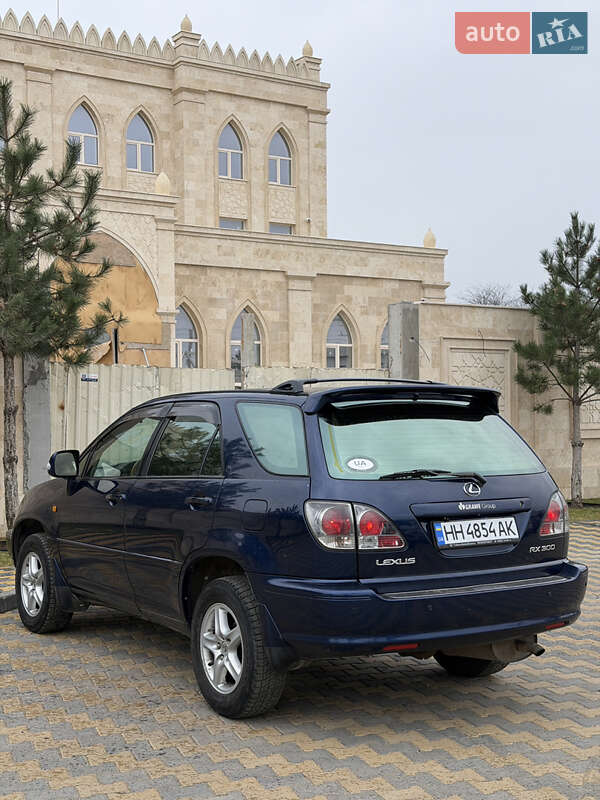 Позашляховик / Кросовер Lexus RX 2000 в Одесі