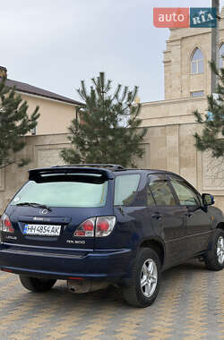 Внедорожник / Кроссовер Lexus RX 2000 в Одессе