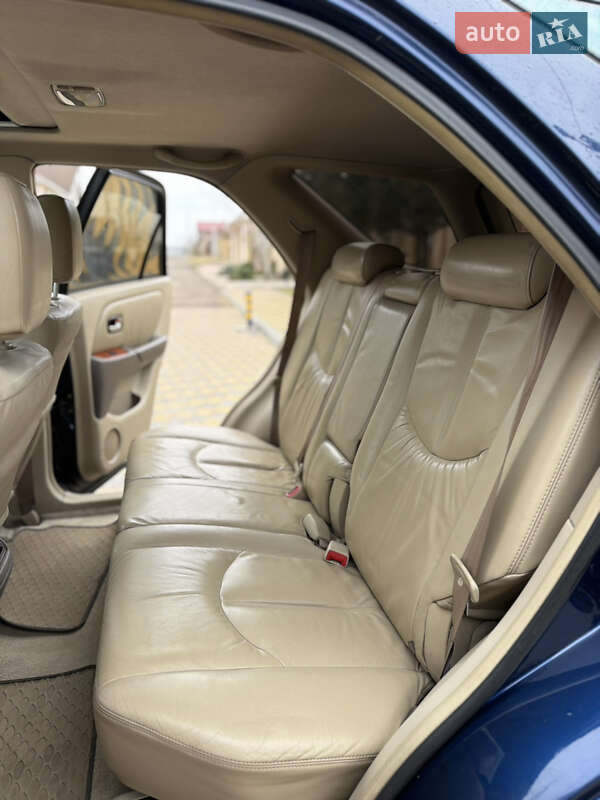 Позашляховик / Кросовер Lexus RX 2000 в Одесі