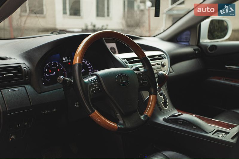 Позашляховик / Кросовер Lexus RX 2011 в Білгороді-Дністровському