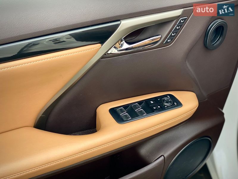 Позашляховик / Кросовер Lexus RX 2018 в Києві