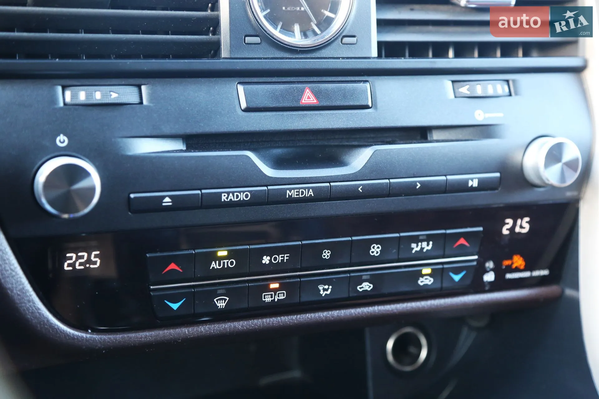 2017 Lexus RX - мініатюра 23