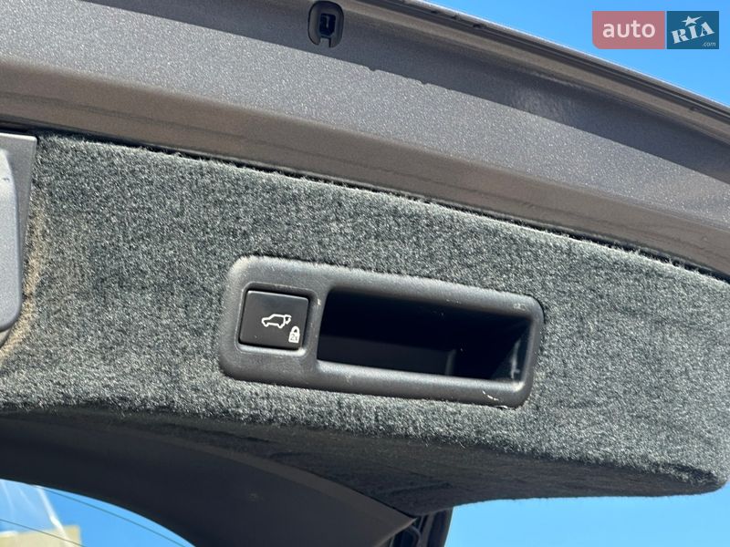 Позашляховик / Кросовер Lexus RX 2018 в Києві