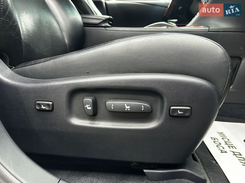 Внедорожник / Кроссовер Lexus RX 2011 в Черновцах