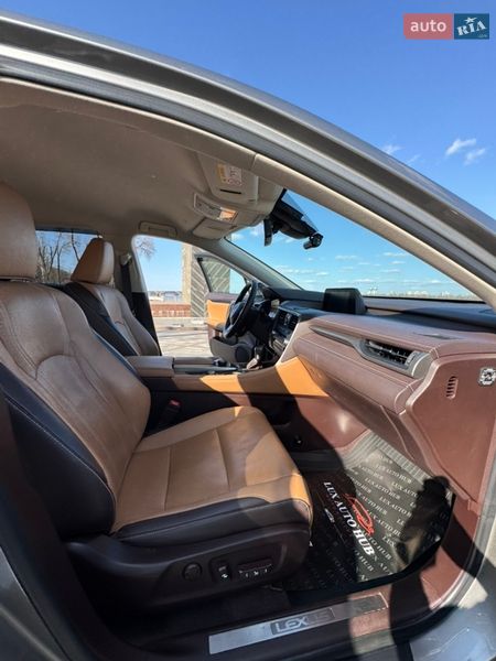 Внедорожник / Кроссовер Lexus RX 2018 в Киеве