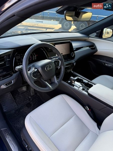 Внедорожник / Кроссовер Lexus RX 2023 в Днепре