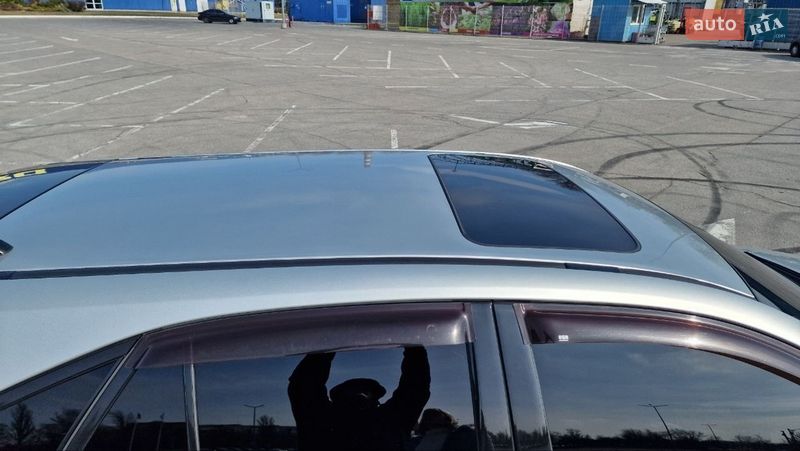 Внедорожник / Кроссовер Lexus RX 2004 в Днепре