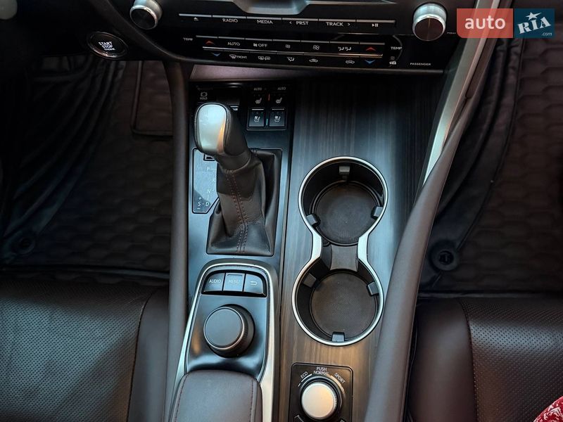 Внедорожник / Кроссовер Lexus RX 2017 в Киеве фото 12 Внедорожник / Кроссовер Lexus RX 2017 в Киеве