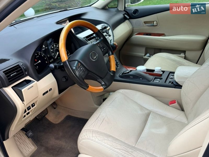 Внедорожник / Кроссовер Lexus RX 2011 в Звягеле