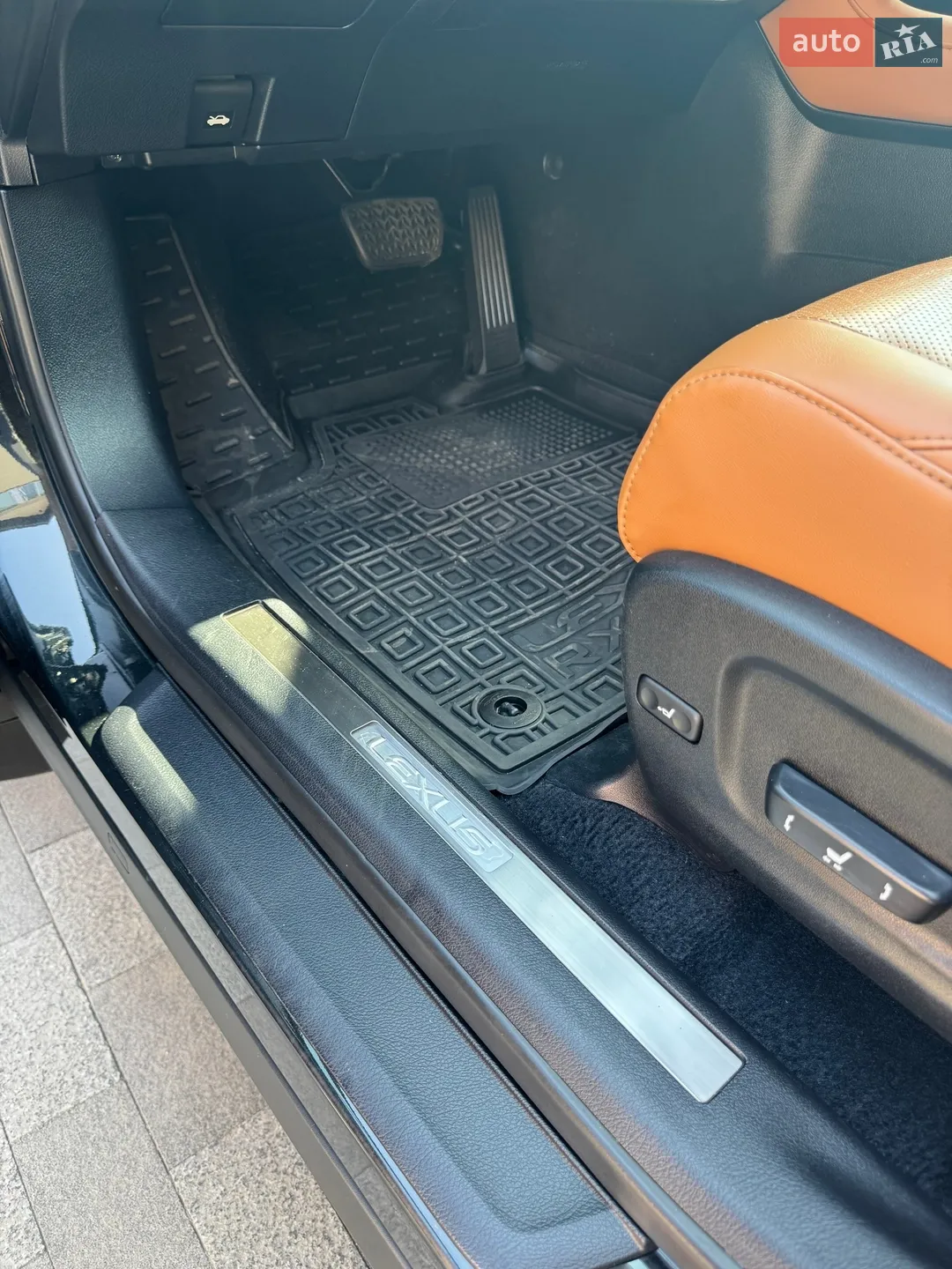 2019 Lexus RX - мініатюра 23