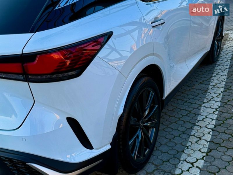 Позашляховик / Кросовер Lexus RX 2025 в Чернівцях фото 4 Позашляховик / Кросовер Lexus RX 2025 в Чернівцях