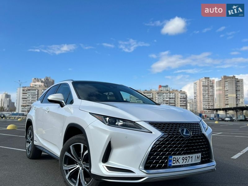 Lexus RX 2021