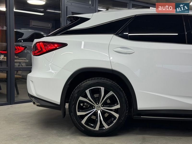 Внедорожник / Кроссовер Lexus RX 2018 в Одессе