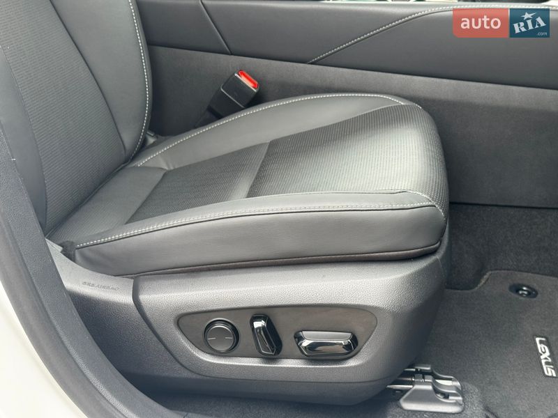 Позашляховик / Кросовер Lexus RX 2023 в Києві фото 22 Позашляховик / Кросовер Lexus RX 2023 в Києві