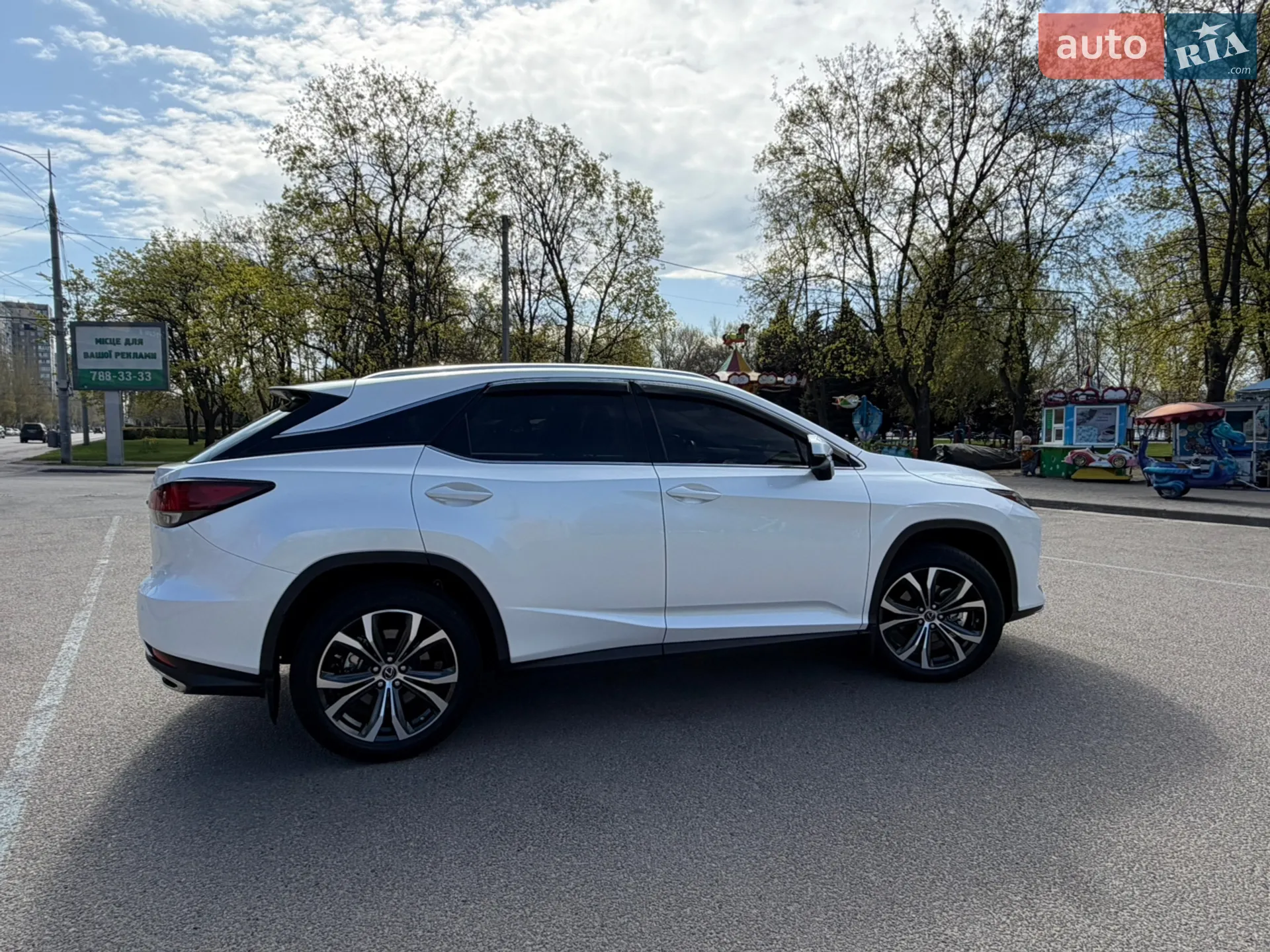 Lexus RX 2021 VIN JTJBAMCA102160603 фото оголошення 3 з 5