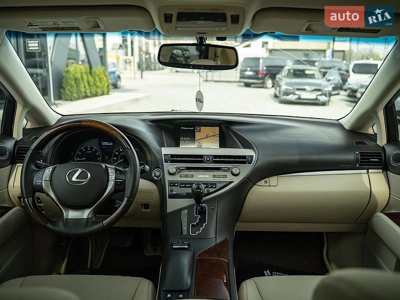 Внедорожник / Кроссовер Lexus RX 2015 в Черновцах