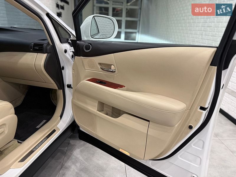 Внедорожник / Кроссовер Lexus RX 2011 в Одессе
