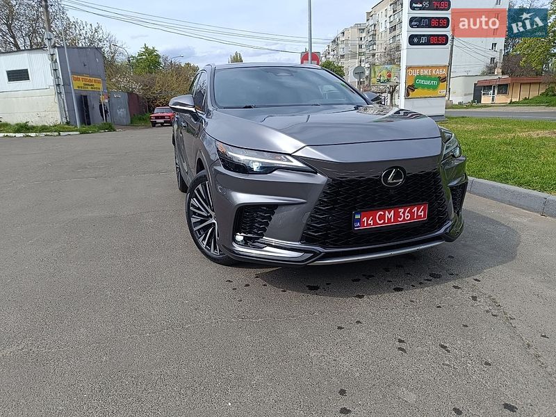 Lexus RX 2023